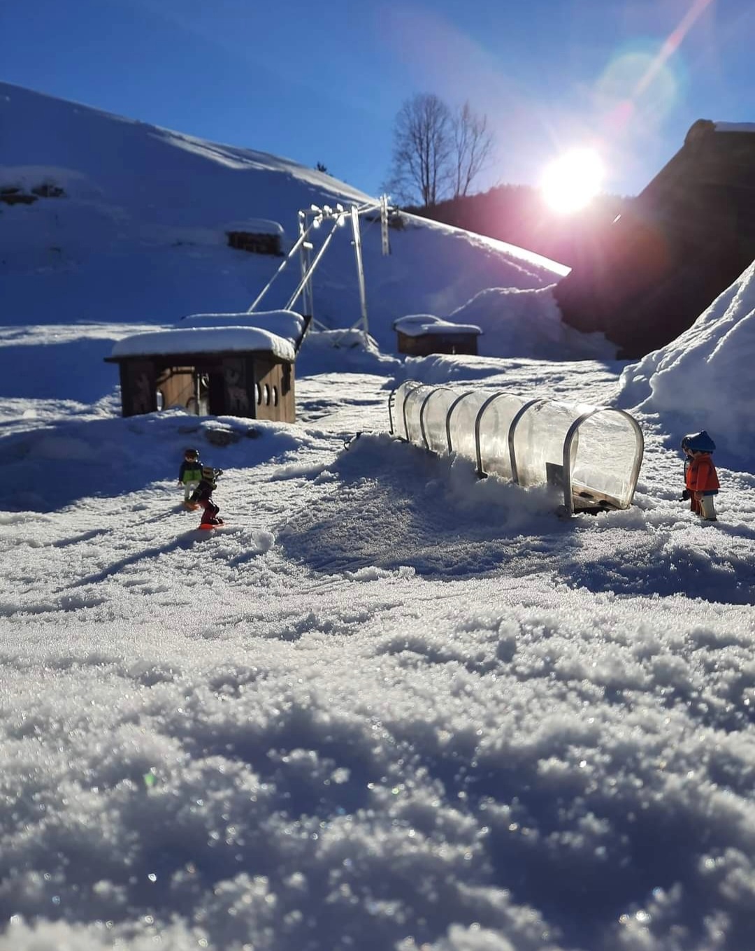 Vosges – Il construit une station de ski miniature dans son jardin -  Saint-Dié Info